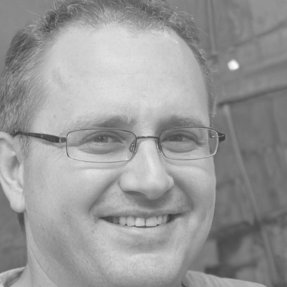 Portrait of Linus Bjørnstad, lead environment artist and program instructor